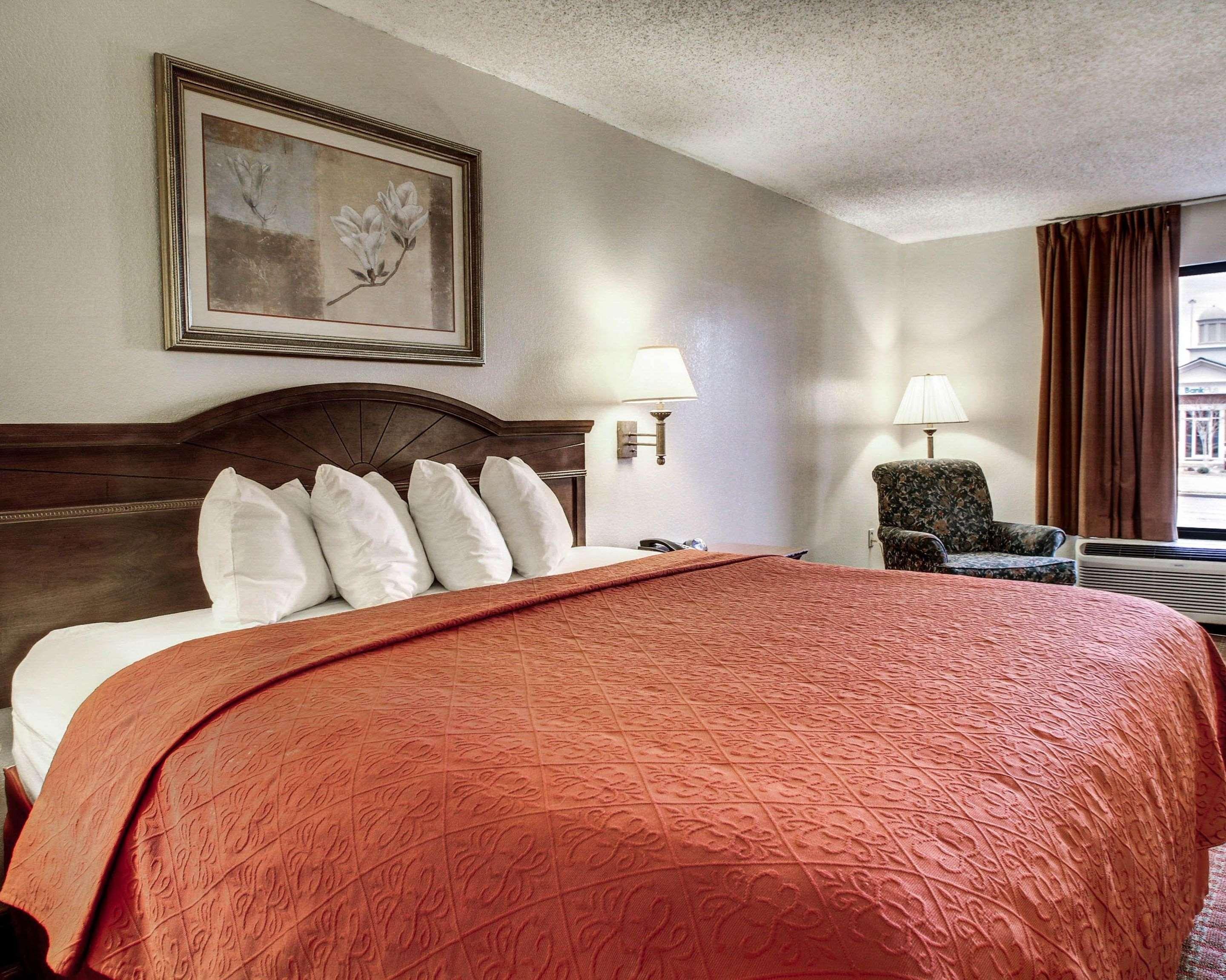 Quality Inn & Suites Clinton Luaran gambar