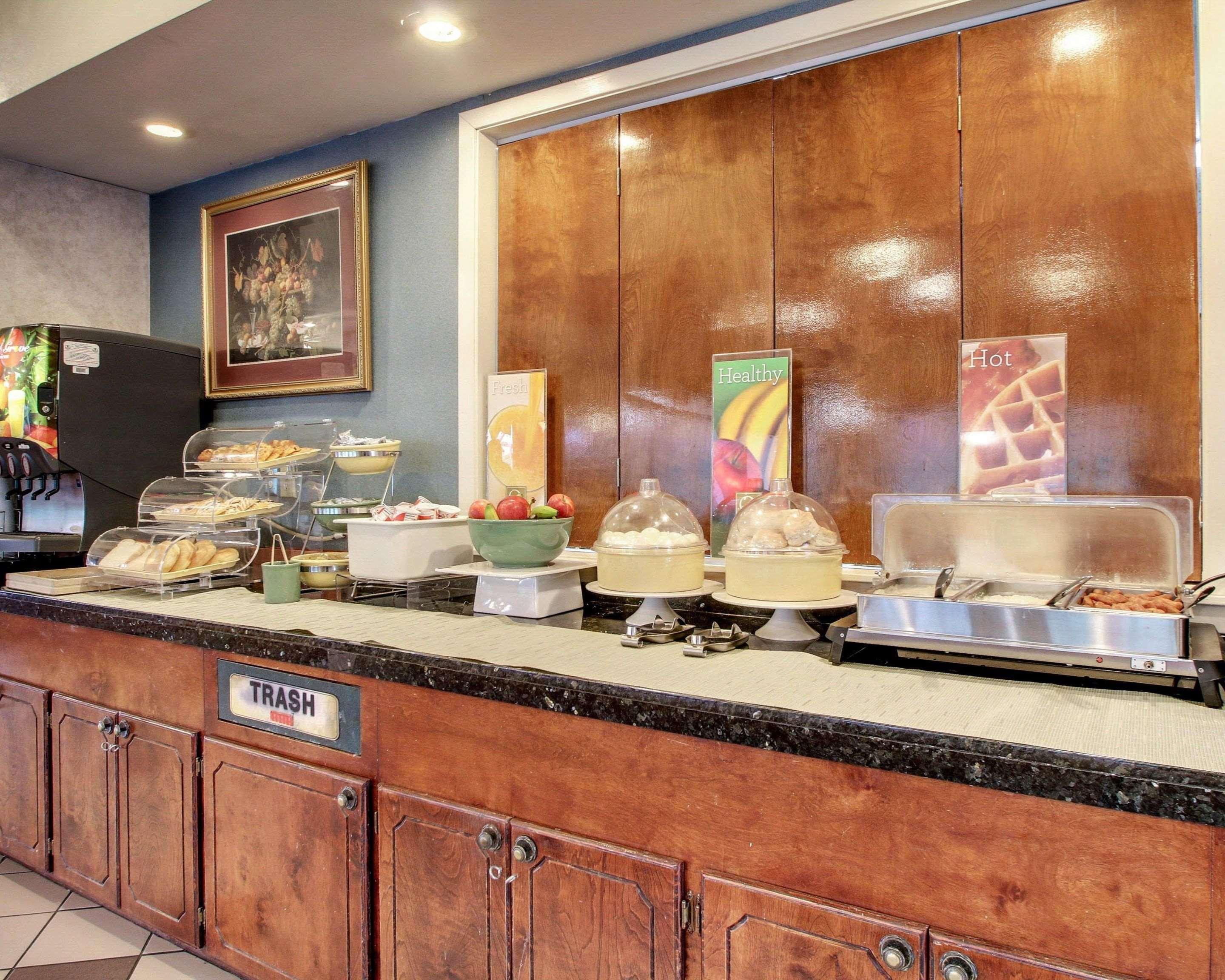 Quality Inn & Suites Clinton Luaran gambar