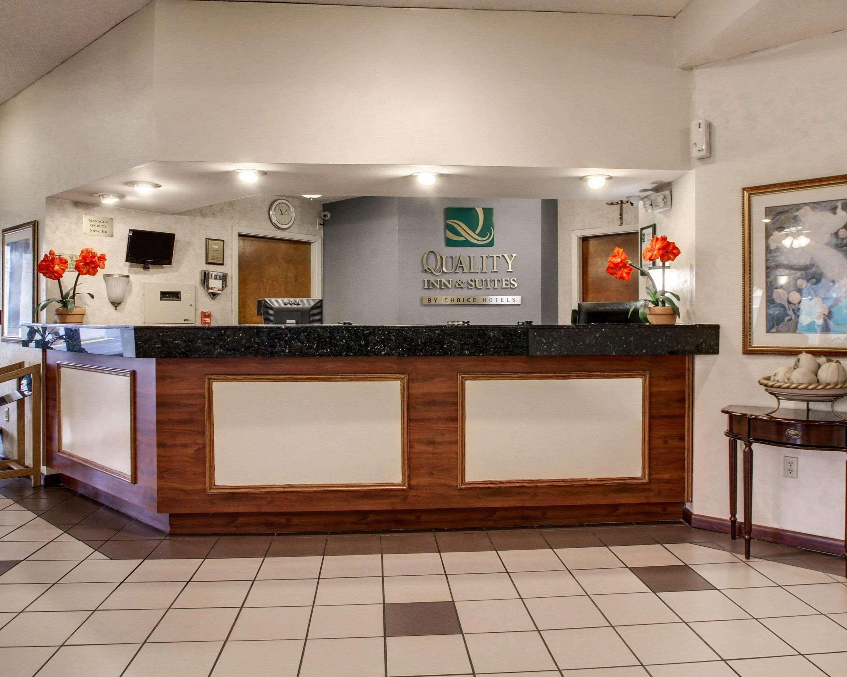 Quality Inn & Suites Clinton Luaran gambar